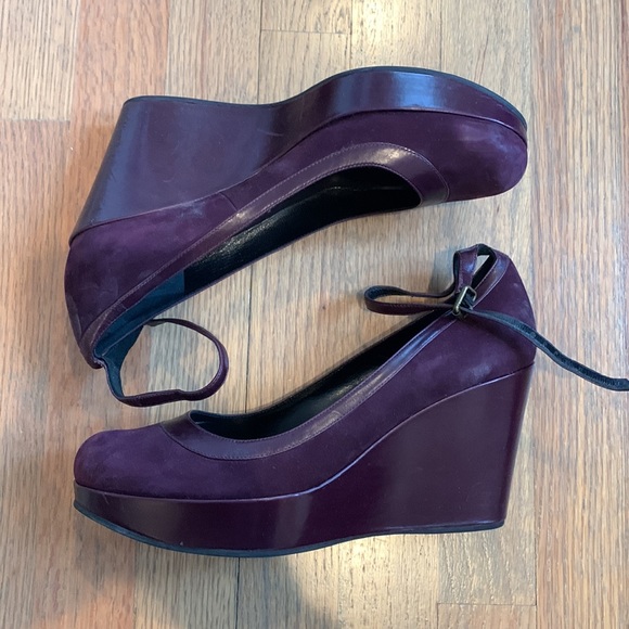 Swede Marc by Marc Jacobs wedge shoes - Picture 3 of 5